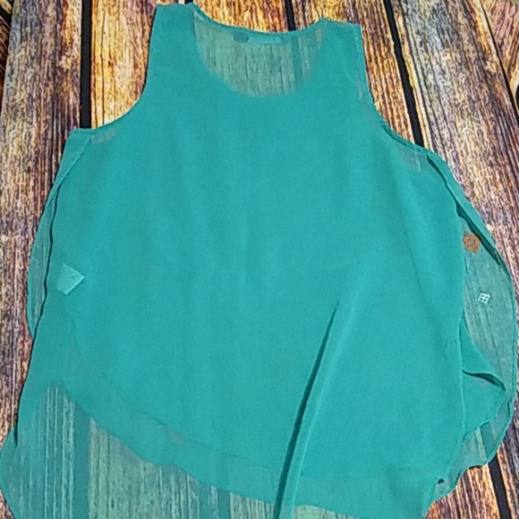 41Hawthorn Sleeveless Shirt - Picture 3 of 6